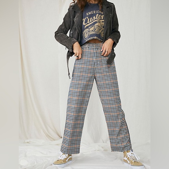 Pants - Picture 2 of 7